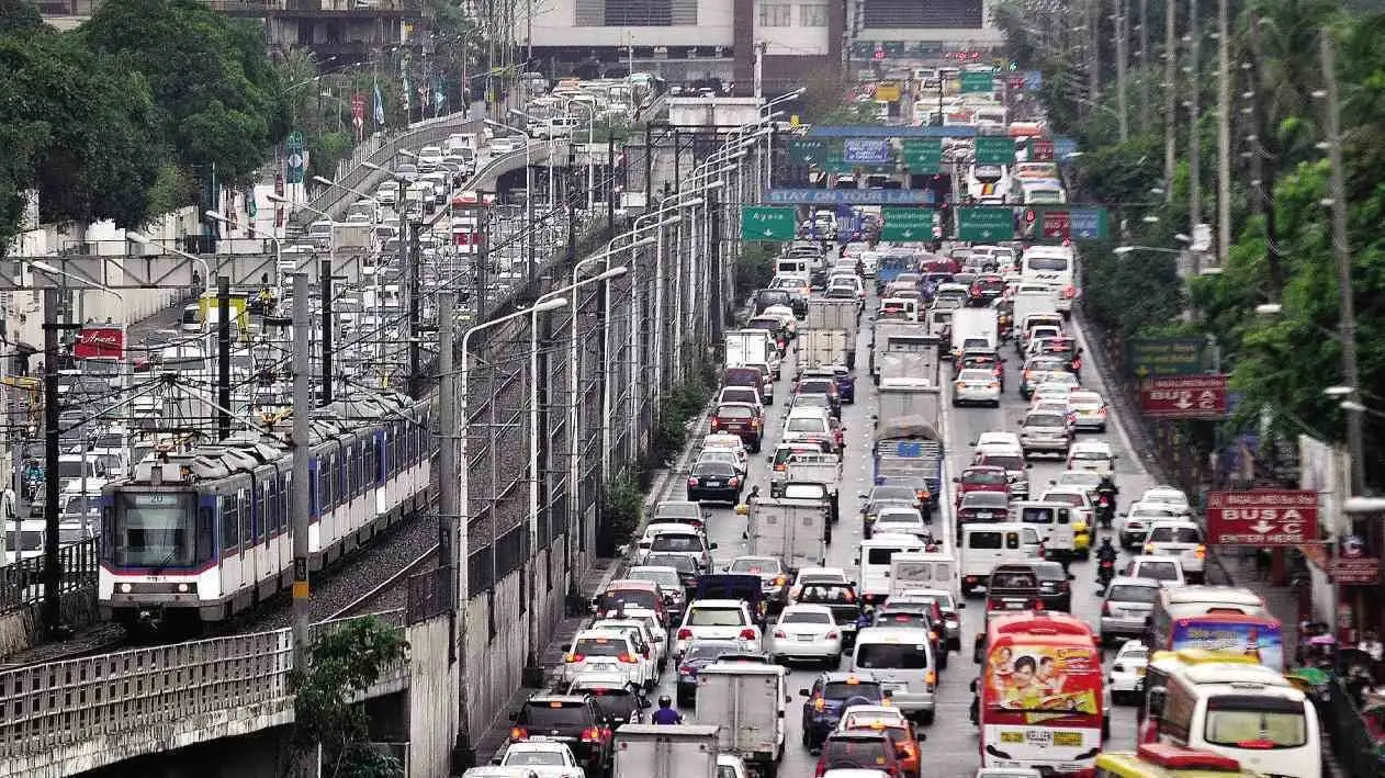 5 Tips to Avoid Traffic Congestion During Peak Hours